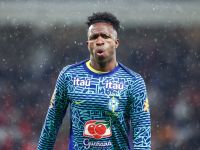 فينيسيوس جونيور يحسم مستقبله