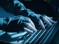 فرنسا .. سجن 3 أشخاص بتهمة التجسس لصالح روسيا