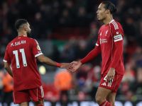 فيرجيل فان دايك يكسر الصمت حول أزمة صلاح