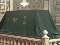 الرئيس الشرع يكشف عن هدية تاريخية بمناسبة “تحرير سوريا”