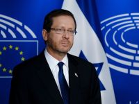 الرئيس الإسرائيلي يعلق على مطالب العفو عن نتنياهو 