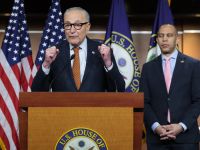 U.S. senate votes to limit Trump’s military authority in Venezuela