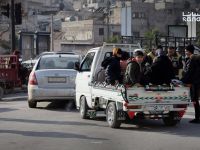 استمرار خروج المدنيين من حيي الشيخ مقصود والأشرفية (المصدر: سانا)