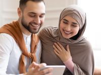 رسائل تهنئة عيد الفطر من الخطيب لخطيبته