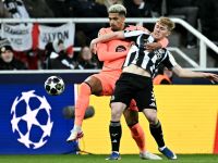 مدافع برشلونة أراوخو ينتقد التحكيم