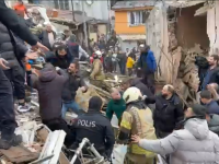 Istanbul building collapse after explosion: 9 rescued and 2 still trapped