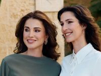 في صورة خاصة.. الملكة رانيا تهنئ الأميرة رجوة في عيد ميلادها 