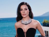نادين نجيم تفتتح كان 2026 بفستان أسود مخملي يخطف الأنظار