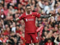 ليفربول يدرس استعادة داروين نونيز مجاناً