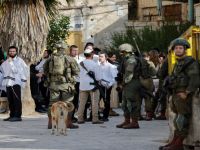 الجيش الإسرائيلي يواصل عمليات الملاحقة جنوب الخليل بعد مواجهات في منطقة سوسيا.