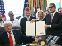 Trump unveils white house files on US election manipulation
