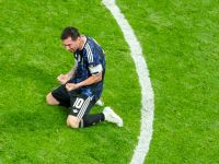 فرحة قائد الأرجنتين ليونيل ميسي بعد مباراة إنجلترا والتأهل إلى نهائي كأس العالم 2026