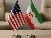 أعلام إيران وأميركا