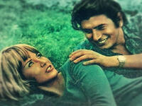 ثم تزوجت من عازف الجيتار الشهير عمر خورشيد ولكن لفترة قصيرة جدًا ليأتي الانفصال، الذي عللته ميرفت بقولها: "الموضوع جاء بسرعة ودون دراسة كافية ومن هنا كان لا بد ان ينتهي بنفس الشكل".