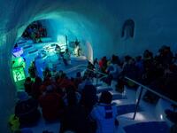 Today, the US-born artist is in charge of an ice orchestra playing a series of concerts at sub-zero temperatures in a vast, custom-built igloo high in the Italian Alps. 
Marco BERTORELLO / AFP