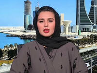 لها 5 شقيقات لمى ودارين ومروة وونس والمطربة سماوة 