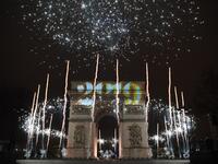 Fireworks explode over the Arc de Triomphe on the Champs-Elysees for New Year's celebrations in the French capital Paris on January 1, 2019. 
Alain JOCARD / AFP