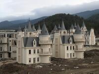 A photo shows hundreds of houses part of the Sarot Group's Burj Al Babas project  close to the town centre of Mudurnu in the Bolu northwestern region. 
Adem ALTAN / AFP