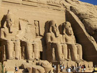 Valley Of The Kings. (newsofthenewage.wordpress.com)