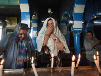 Israeli Mizrachim and Sephardim woman pray 