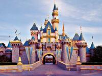 Disneyland Park Castle. (citypass.com)