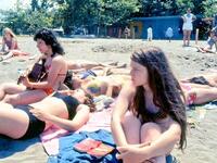 Iran summer of 1979, a few months before the Islamic Revolution. 
Pahlavi Beach, Caspian Sea. (Twitter)