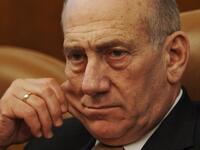 Former Israeli prime-minister (and lefty!) Ehud Olmert was busted for corruption in 2009, when Jerusalem District Court  indicted him on five criminal counts, including the "money envelopes affair". In 2014, he was convicted of bribery and sentenced to eight months in prison. Wonder which hand accepted the bribes?
