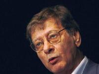 Palestinian poet and journalist Mahmoud Darwish. (AFP/ File)