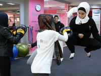 arab women taekwondo gym