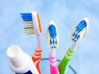 White teeth are an essential characteristic of beauty that look at us from every billboard we pass. Yet, our tradition to clean our teeth dates back to the year 600, when Prophet Moahmmad spread the use of twigs from the Meswak tree that he used to clean his teeth and freshen his breath.(File photo)