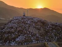 On the 9th of the month of Dhu al-Hijjah pilgrims go to Arafat from Mina, for the most important part of the Hajj. (Twitter)