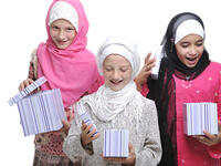gift giving eid