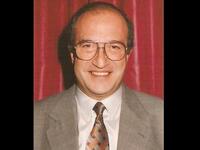 الفنان وسيم طبارة، تزوجته في 1973؛ وهو ممثل كوميدي لبناني ومخرج وممثل مسرحي أيضا، ودام هذا الزواج 5 سنوات.