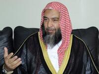 علي الحلبي؛ أحد رموز الحركة الجامية السلفية وهو فلسطيني يعيش في الأردن يقال بأنه أفتى باغتيال الزعامات السياسية الفلسطينية.
