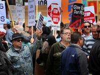 Known as riot-central in the US, Chicago was no late-comer to the spin-off of Occupy Wall-Street. Arrests came
after lake-front campers refused to shift at 'closing time'. Trespassing in the park apparently was not fair-game just because 
of protest fever or comfort in numbers. Chicago police were not moved by the anti-establishment mood.