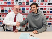 المركز السادس: المهاجم الإيطالي مانولو غابياديني - من نابولي إلى ساوثهامبتون مقابل 17.6 مليون يورو.