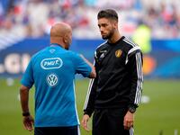 الجناح البلجيكي يانيك كاراسكو (22 عاماً): تطور هجومياً مع كلاوديو رانييري في موناكو، قبل أن ينتقل إلى أتلتيكو مدريد الذي حسن معه أداءه الدفاعي تحت إشراف دييغو سيميوني. يتميز بسرعته ومهاراته. لم يظهر سوى في 4 مباريات دولية حتى الآن، لكنه يمثل ورقة رابحة للمدرب مارك فيلموتس.