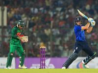 2- الكريكيت: لها عشاق يتجاوز عددهم الـ 2.5 مليار نسمة يتوزعون في آسيا واستراليا والمملكة المتحدة.