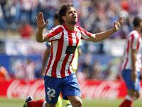 دييغو ريباس: لم تكن فترته مميزة مع يوفنتوس، شارك في 47 مباراة خلال موسم ونصف (بداية من 2009-2010 وحتى يناير 2011)، سجل 7 أهداف وصنع 18 هدفاً، وتم بيعه لاحقاً لفولفسبورغ. انتقل لأتلتيكو مدريد معاراً موسم 2011-2012 قبل أن يتم شراؤه في 2014، ثم بيعه بعد 6 أشهر فقط، سجل 8 أهداف في 62 مباراة.