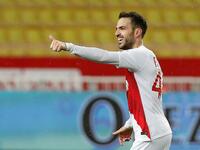 لاعب الوسط الإسباني سيسك فابريغاس: من تشيلسي إلى موناكو دون الكشف عن قيمة الصفقة