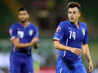 الجناح المهاجم الإيطالي ستيفان الشعراوي (23 عاماً): استعاد النجم الشاب ذو الأصول المصرية بريقه منذ انتقاله إلى روما مطلع العام، ويعد الفرعون الصغير أحد أبرز النقاط المضيئة في الآتزوري الذي عانى مؤخراً على الصعيد الهجومي، إذ يتميز بسرعته وقدرته على التسجيل.