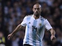 خافيير ماسكيرانو: واجه نجم برشلونة السابق اتهاماً بالتهرب من دفع 1.5 مليون يورو، وفُرضت عليه غرامة قدرها 800 ألف يورو، كما تم الحكم عليه بالسجن لعام، لكن محاميه نجح في التفاوض مع مصلحة الضرائب بشأن الغرامة، بينما برّأ ماسكيرانو نفسه أمام جماهير البارسا بأن ليس له علاقة بما حصل.