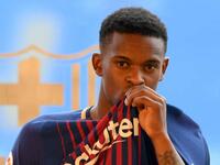 الظهير الأيمن البرتغالي نيلسون سيميدو: من بنفيكا إلى برشلونة مقابل 30 مليون يورو قابلة للزيادة.