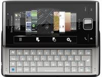 Xperia X2 : 
اعتادت شركة SONY على إطلاق أجهزتها الجديدة ضمن فعاليات المؤتمرات التكنلوجي المتعددة، وفي هذا الإصدار أزالت شعارها من الأمام لإفساح المزيد من المساحة للشاشة مع إطارات جانبية نحيفة أيضًا، لكن فلسفة التصميم بشكل عام تبدو كما هي بدون تغيير كبير.