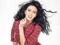 The Egyptian actress sported two casual looks in the photos that were taken by Photographer Mahmoud 