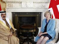 من المقرر أن تنفق بريطانيا نحو 3 مليارات على مشروعات دفاعية في منطقة الخليج خلال السنوات العشر القادمة. وسوف تمد دول الخليج بـ3 خبراء في مجال الإنترنت لمساعدتها في التعامل مع التطرف.