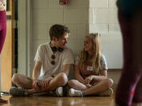 Eighth Grade: تدور أحداث الفيلم حول طالبة مراهقة تحاول الصمود في آخر اسبوع لها في الصف الثامن في المدرسة قبيل الانتقال للمرحلة الثانوية.