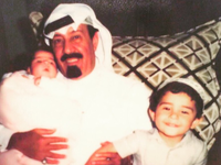 والدتها الأميرة حصة بنت طراد الشعلان، التي كانت على ذمة الملك عبدالله بن عبدالعزيز حتى توفاه الله