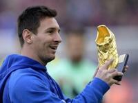 لاعب كرة القدم لنادي برشلونة الإسباني ليونيل ميسي، حصل على 1,145,563 لايك و 67.4 مليون متابع.