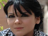 نادين سلامة من مواليد دمشق في عام 1980 ولكن جذورها فلسطينية، وقد تخرجت من قسم التمثيل في المعهد العالي للفنون المسرحية، وبدأت مشوارها الفني في عام 1998، وأهم أدوارها في التلفزيون كان في مسلسل الكواسر والتغريبة الفلسطينية.